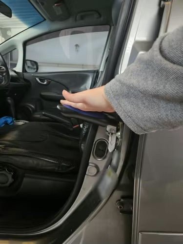 Aide mobilite voiture pour douleurs articulaires